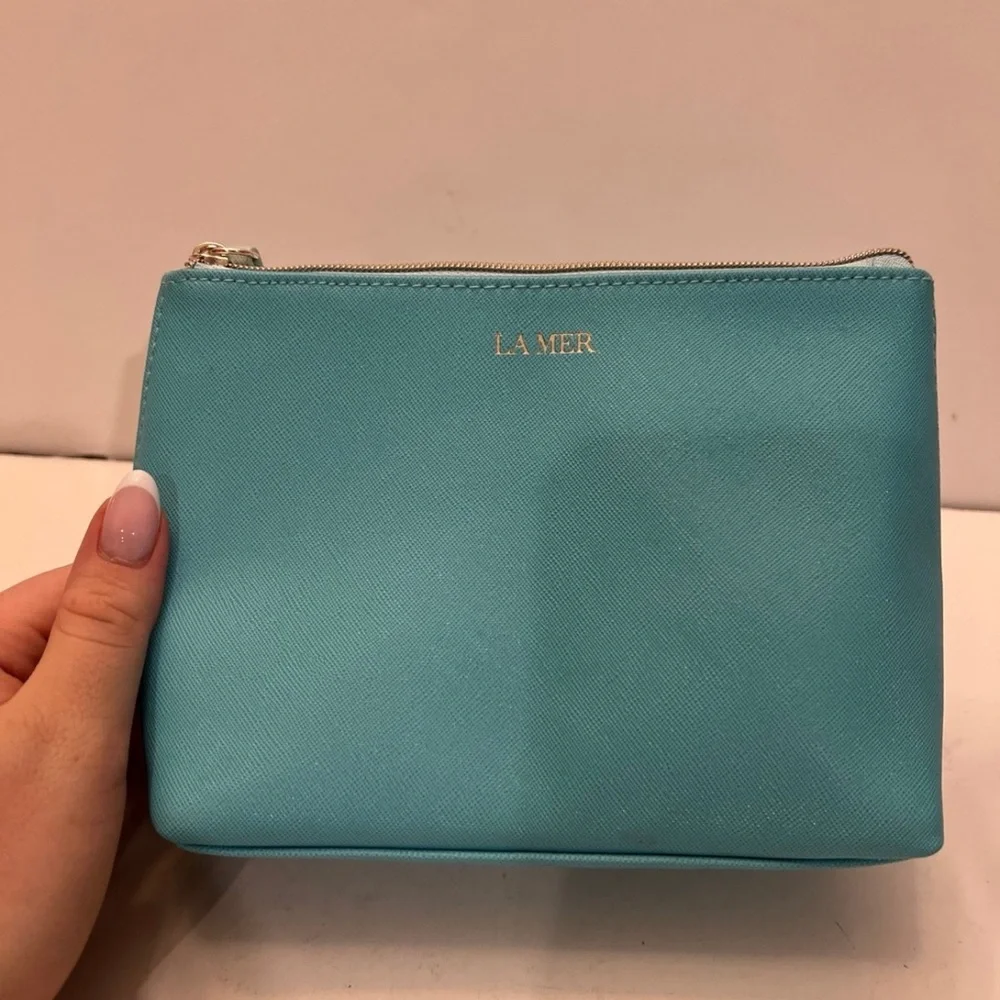 LA MER BLUE LEATHER MAKEUP COSMETIC BAG